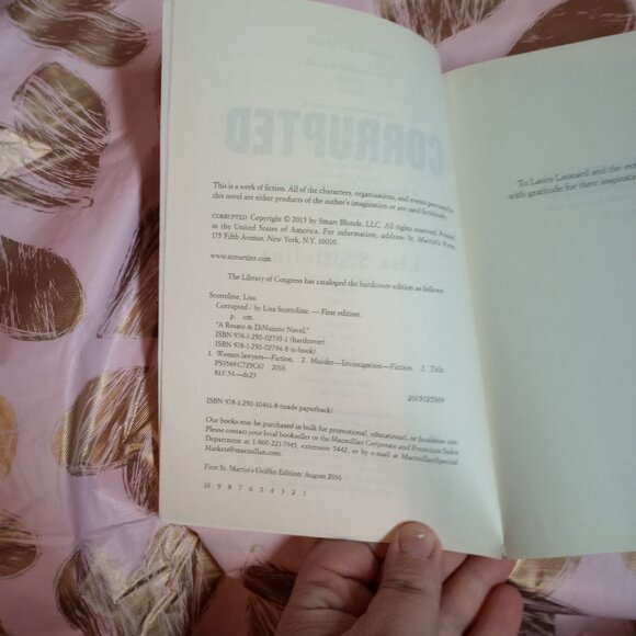 Corrupted: A Rosato & DiNunzio Novel - Paperback By Scottoline, Lisa - Picture 3 of 8